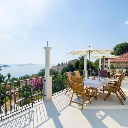 Orlando - Five Bedroom With Swimming Pool And Sea View Villa *