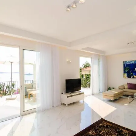 Orlando - Five Bedroom With Swimming Pool And Sea View Mlini